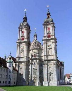 Kathedrale des einstmaligen Klosters St. Gallen mit seiner weltberühmten Stiftsbibliothek